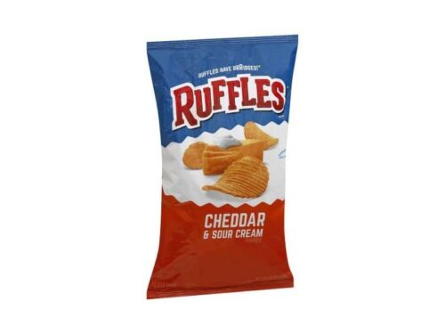 Ruffles Cheddar & Sour Cream Potato Chips (8 oz)