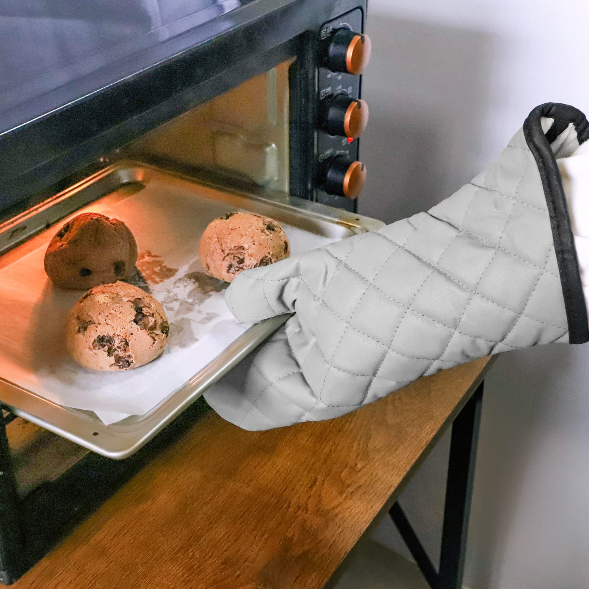 FAMILY MAID KITCHEN OVEN GLOVES