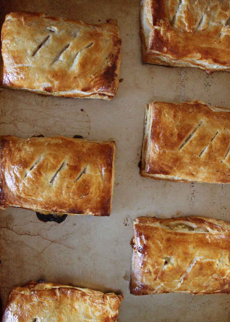 BREAD PASTELITOS OF PINEAPPLE