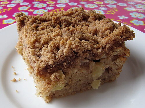 MEURER APPLE CINNAMON COFFEE CAKE