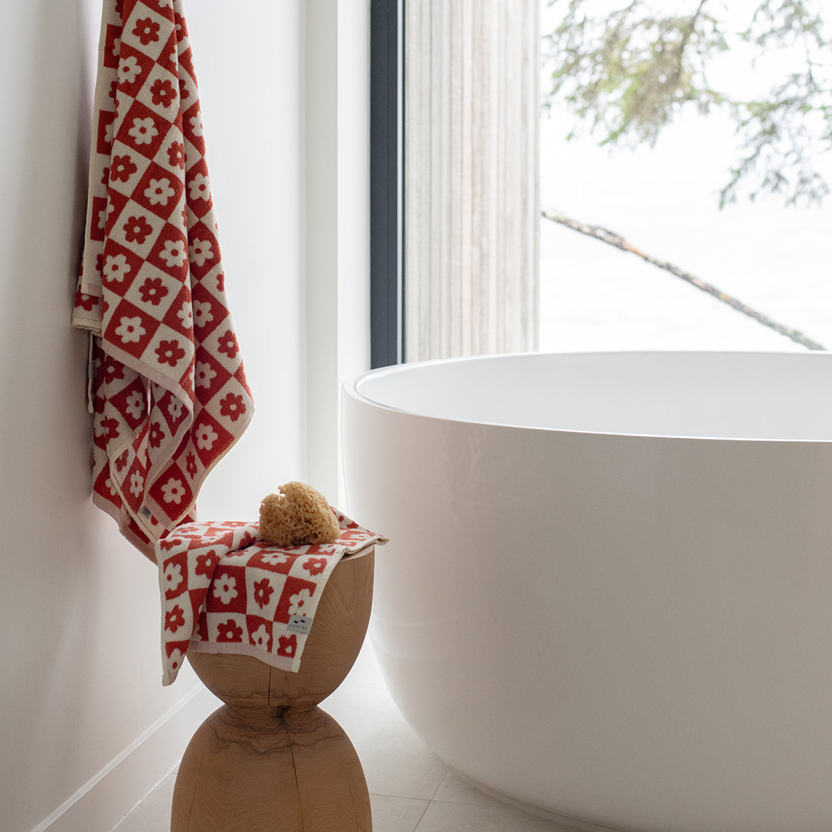PATTERN TOWEL RED 2C