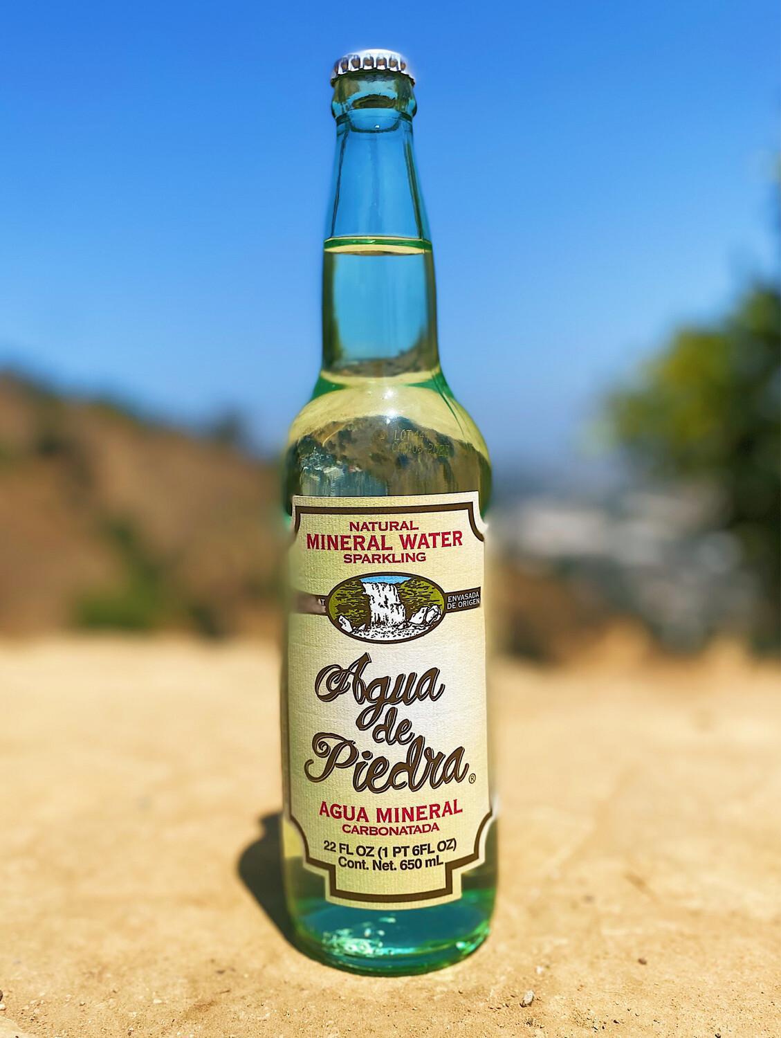 AGUA DE PIEDRA MINERAL SPARKING WATER 22 OZ